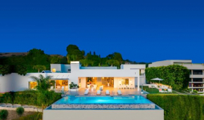 Pristine Paradise With Scenic Views